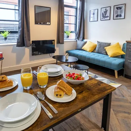 Modern Apt, Prime Location, Relocations & Professionals Apartment Birmingham